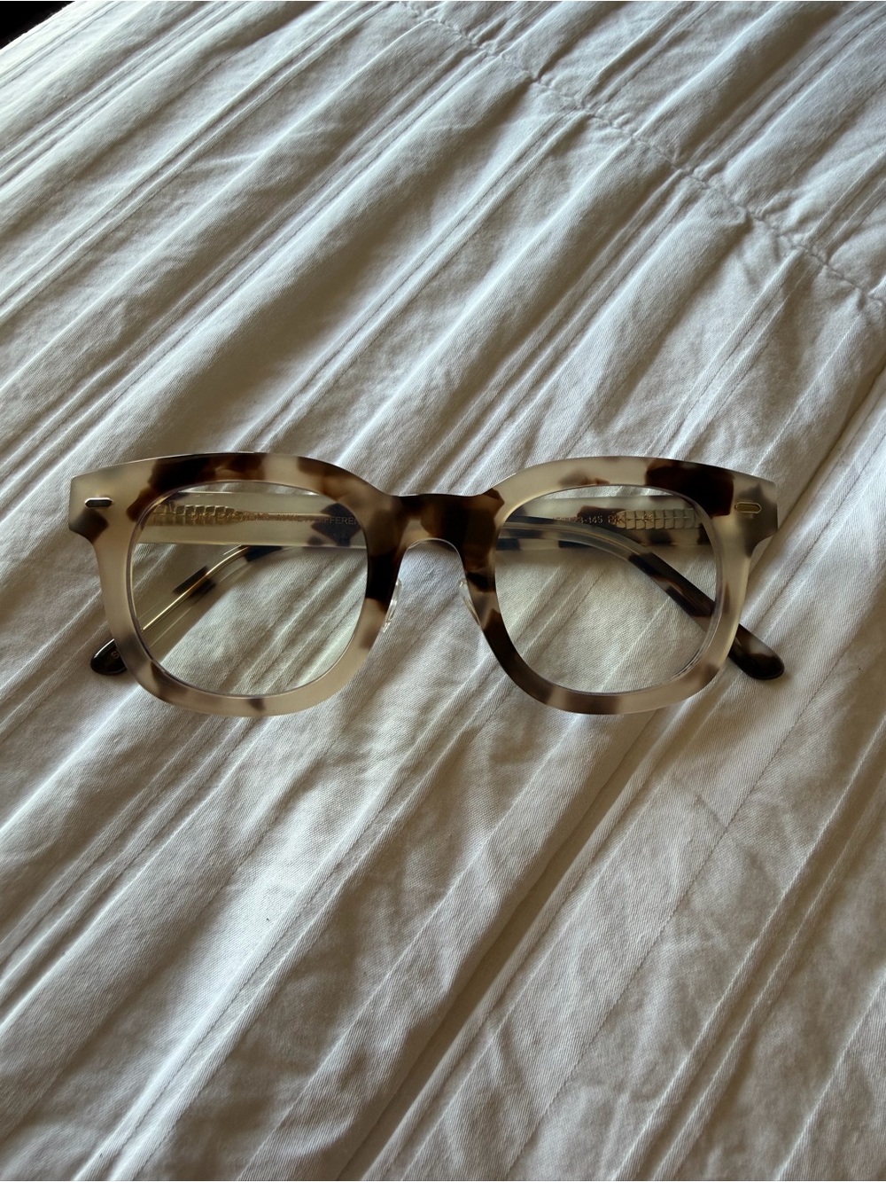 DIFF blue light glasses